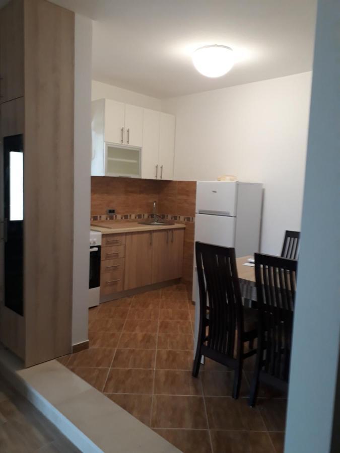 Apartmani Andrea Herceg Novi Buitenkant foto
